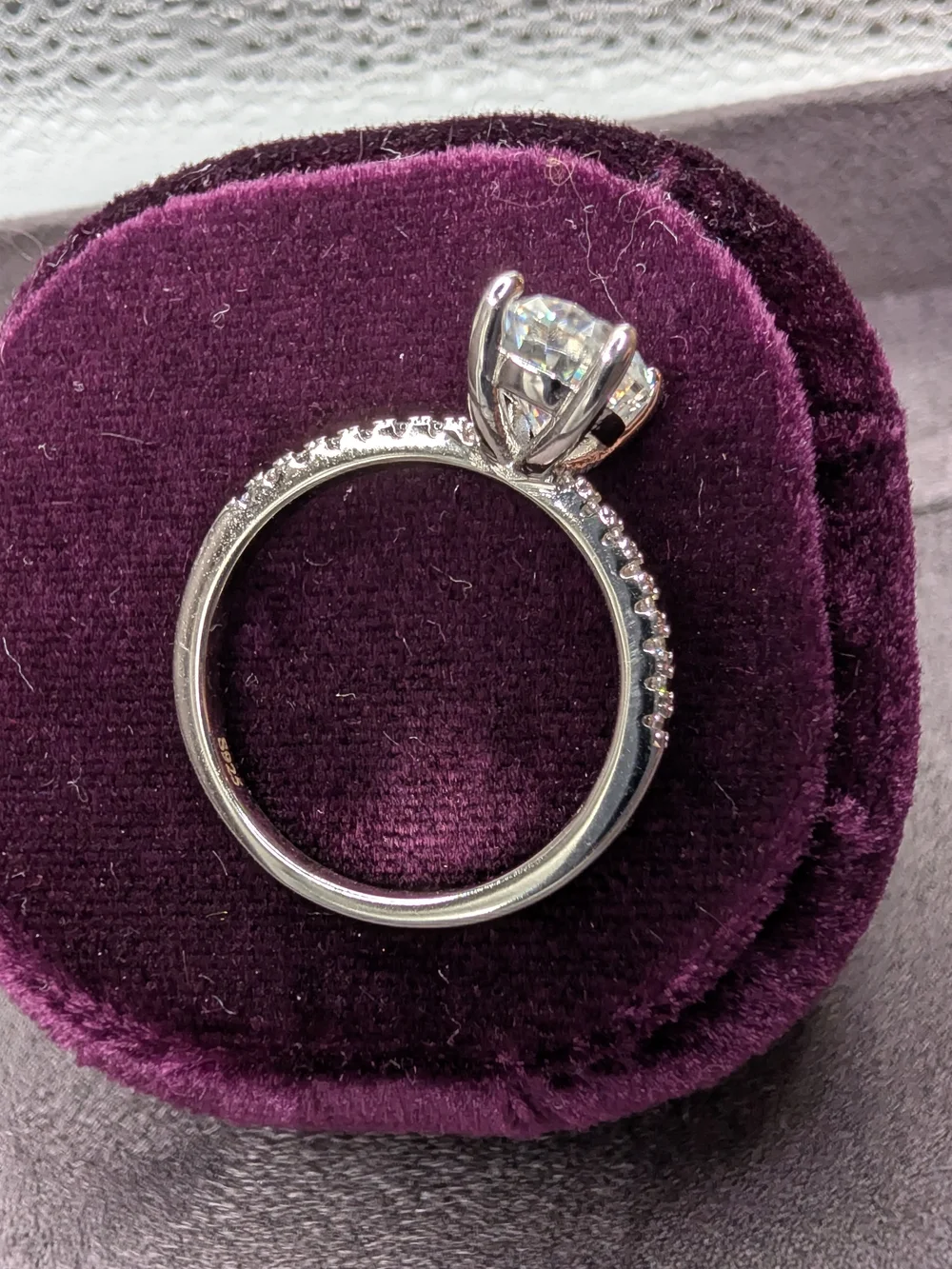 NWOT 2ct Oval Cut Moissanite Pavé Engagement Ring S925